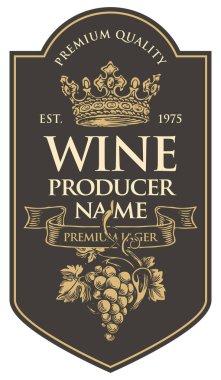 Elle çizilmiş üzüm, taç ve kaligrafik yazıtların olduğu şarap etiketleri.