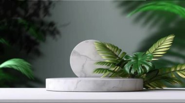 Kozmetik ürün sunumu için bitkilerin olduğu minimal podyum görüntüsü, kaide veya platform arka planı, yaprağın hareket gölgesi ile.