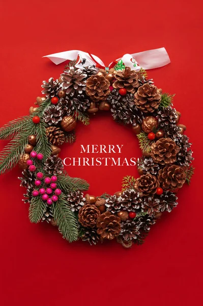 Christmas Wreath Bright Shiny Decorations Wooden Background — Stock Photo, Image