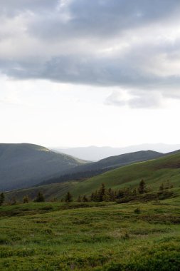 Dağların güzel manzarası