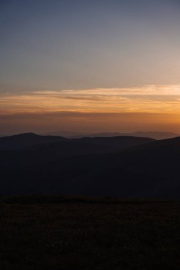 closeup view of sunset in mountains