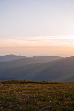 closeup view of sunset in mountains