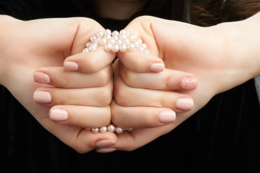 Yaz ve kış için çivi tasarımlar renkli gökkuşağı koleksiyonu