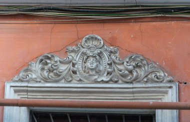 Odessa sokaklarında yürürken birçok ilginç mimari görebilirsiniz..