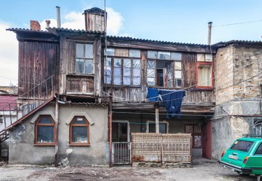 Odessa sokaklarında yürürken birçok ilginç mimari görebilirsiniz..