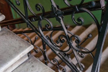 Merdivenler olduğu gibi. Eski ve yeni. Odesa Şehri.