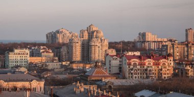 Odessa sokaklarında yürürken birçok ilginç mimari görebilirsiniz..