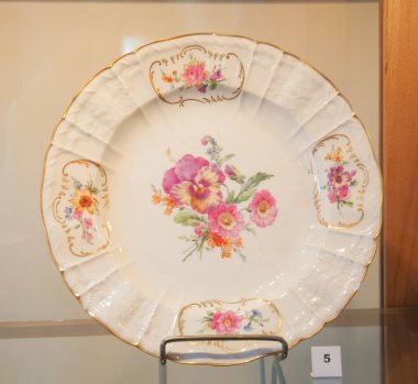 Ukrayna 'daki Rus saldırıları nedeniyle şu anda izlenemeyen Odessa Müzesi' ne ait sergiler..