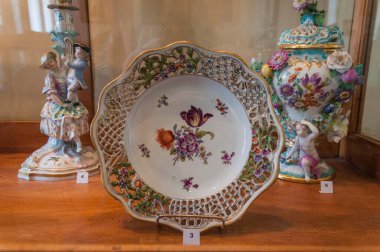 Ukrayna 'daki Rus saldırıları nedeniyle şu anda izlenemeyen Odessa Müzesi' ne ait sergiler..