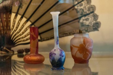 Ukrayna 'daki Rus saldırıları nedeniyle şu anda izlenemeyen Odessa Müzesi' ne ait sergiler..