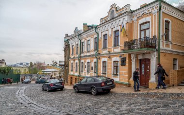 Andriyivski Uzviz boyunca yürürken birçok ilginç mimari görebilirsiniz..