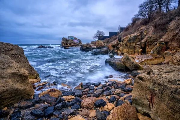 Odessa bölgesindeki Karadeniz kışın yenilmez görünüyor..