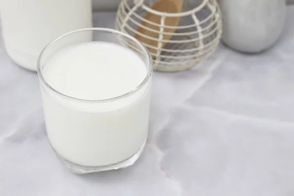 Γαλακτοκομικά Νωπά Φιάλη Γυαλί Γάλακτος — Φωτογραφία Αρχείου