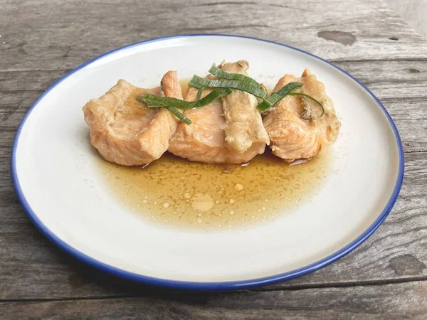 Stock image Steamed salmon with ginger and soy sauce