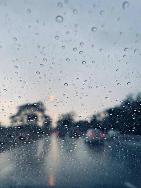 Вода Падає Дощ Автомобіль Дорозі — стокове фото