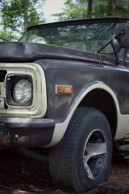 Eski araba retro 'sunu kapat