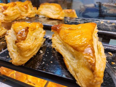 Ekmek fırınının kahvaltısı ev yapımı.