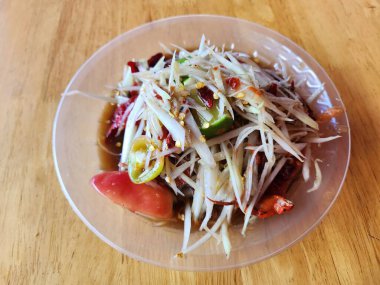 Papaya salatası baharatlı Tayland gıda