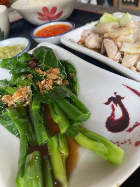 Kızarmış lahana Çin yemeği.