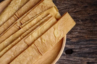 Soya fasulyesi Çin yemeğine yapışır.