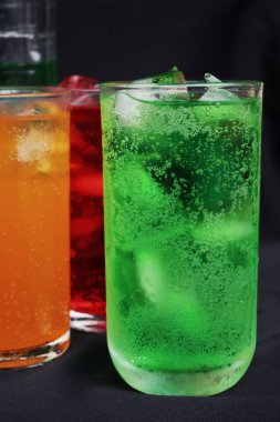 Buzlu, buzlu bir içecek.