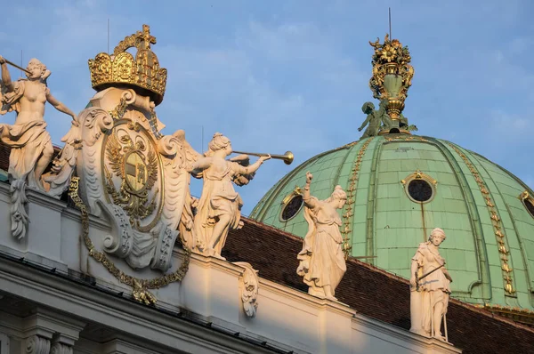 Edificio Del Palacio Imperial Hofburg Con Cúpula Viena Austria — Foto de Stock