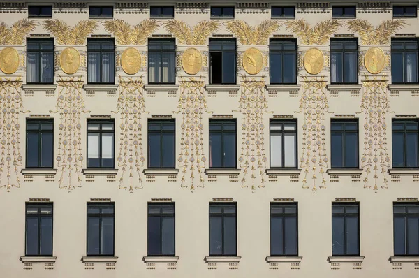 Примеры Богатого Декоративного Фасада Стиле Модерн Вене Австрия — стоковое фото