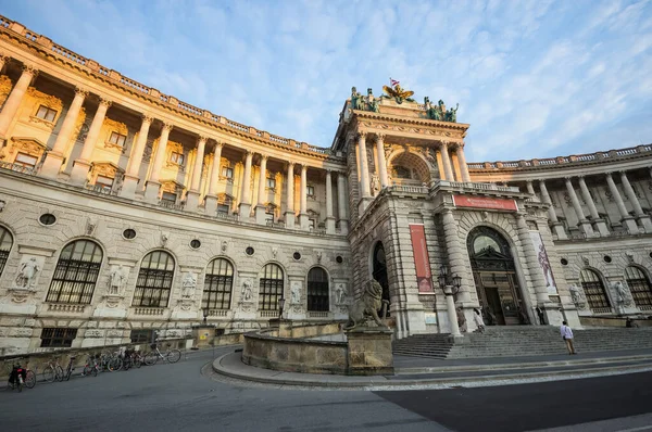 Der Eingang Zur Hofburg Wien Schuss Aus Einem Weitwinkel — Stockfoto