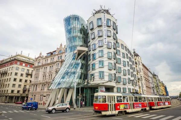 stock image The Dancing House is the nickname given to the Nationale-Nederlanden building in Prague. It was designed by the Croatian-Czech architect Vlado Milunic in cooperation with architect Frank Gehry. 