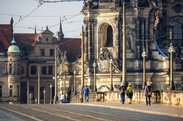 Edificios Barrocos Con Gente Caminando Dresde Alemania — Foto de Stock