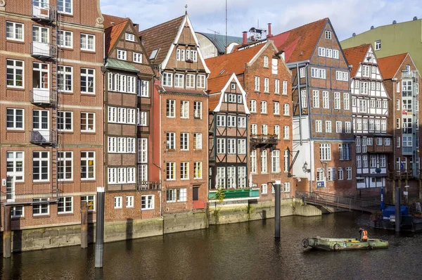 Hamburg, Almanya 'da limandaki ortaçağ binaları