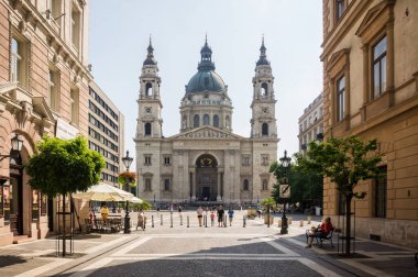 Macaristan 'ın Budapeşte kentindeki St. Stephens Bazilikası' nın dışı.