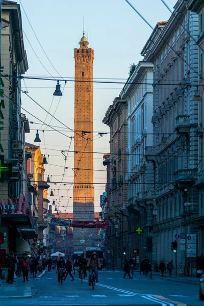 Башня Построенная Знатными Семьями Xii Веке Болонье Италия — стоковое фото