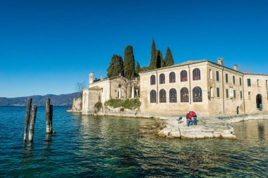 İtalya 'daki Iago di Garda Gölü manzarası