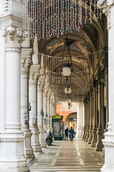 Крытая Улица Колоннадой Падуе Италия — стоковое фото