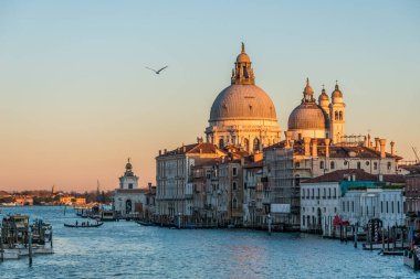 İtalya, Venedik 'te Santa Maria della Salute Bazilikası ile Büyük Kanal