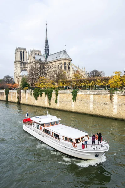 Notre Dame Cathedral River Seine Sightseeing Boat Paris France — Stock Photo, Image