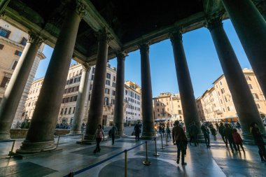 Roma, İtalya 'daki Pantheon' un iç kısmı.