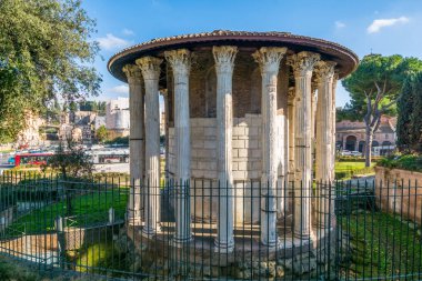 Roma, İtalya 'daki Herkül Victor Tapınağının kalıntıları.