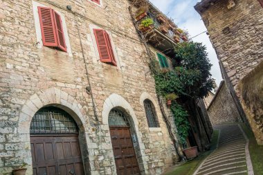 İtalya 'nın Assisi kentindeki Picturesque Caddesi.