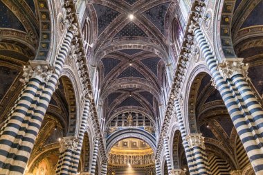 Siena, İtalya 'daki Duomo di Siena Katedrali' nin içi
