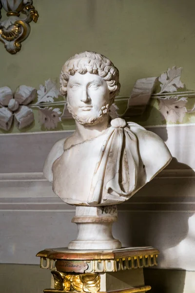 Roma İmparatoru Hadrian 'ın Floransa, İtalya' da Baskını