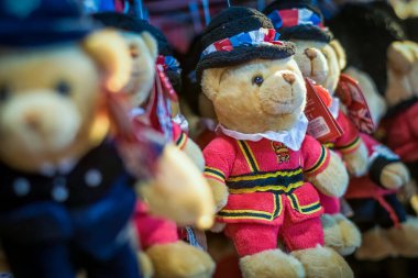 Oyuncak ayı Londra 'da bir dükkanda