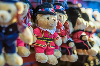 Oyuncak ayı Londra 'da bir dükkanda