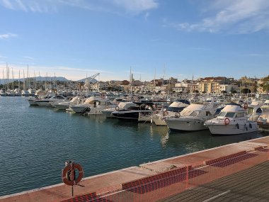 Costa Daurada, İspanya 'dan tipik tatil yeri (Cambrils, Salou).