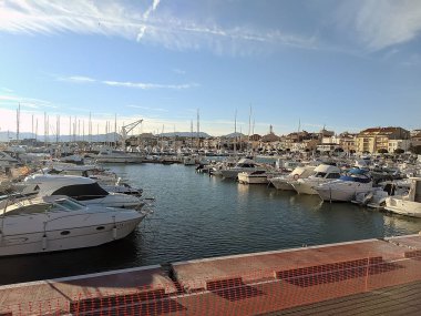 Costa Daurada, İspanya 'dan tipik tatil yeri (Cambrils, Salou).