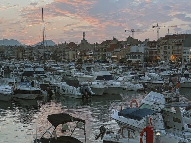 Costa Daurada, İspanya 'dan tipik tatil yeri (Cambrils, Salou).