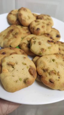 Home made sweet biscuits with pistachio