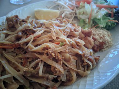 Thai food, original pad thai