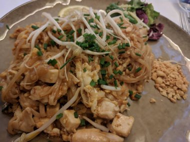 Thai food, original pad thai